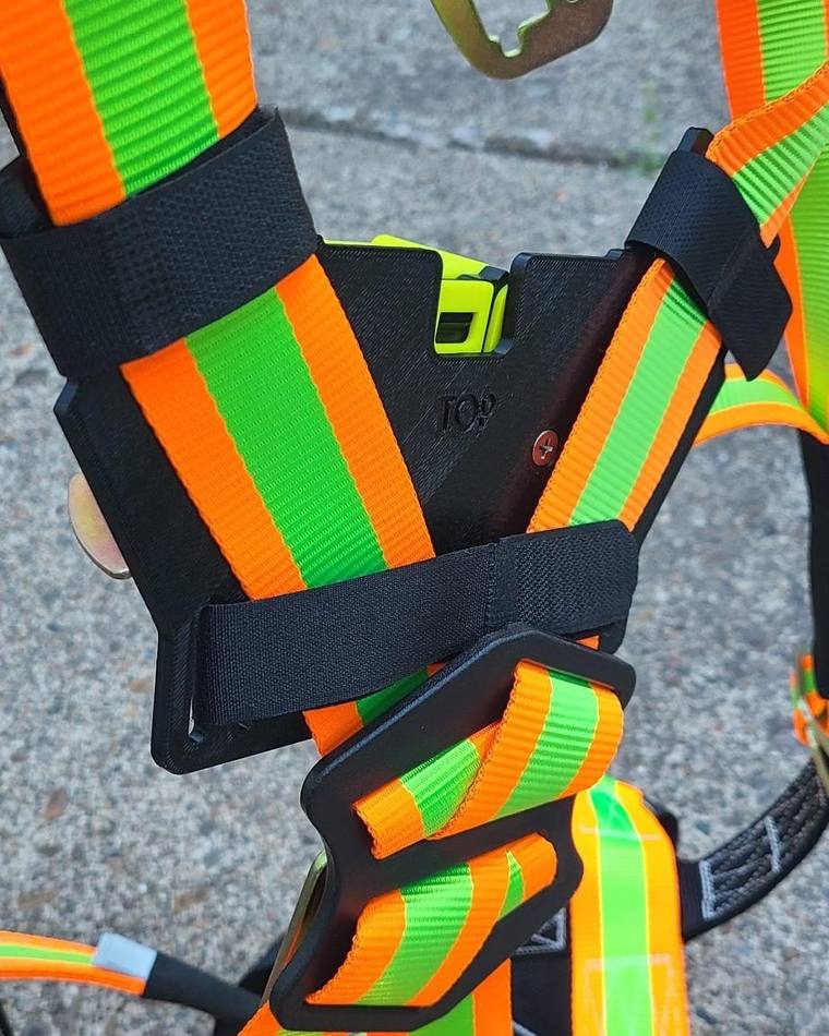 Rear view of the harness showing proper strap routing and mount orientation